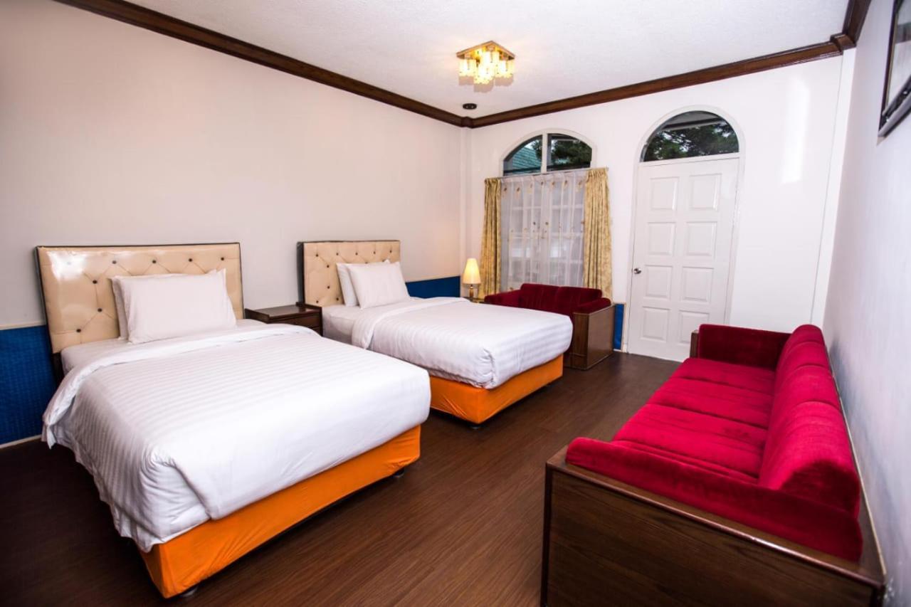 Green Garden Hotel Berastagi Zewnętrze zdjęcie